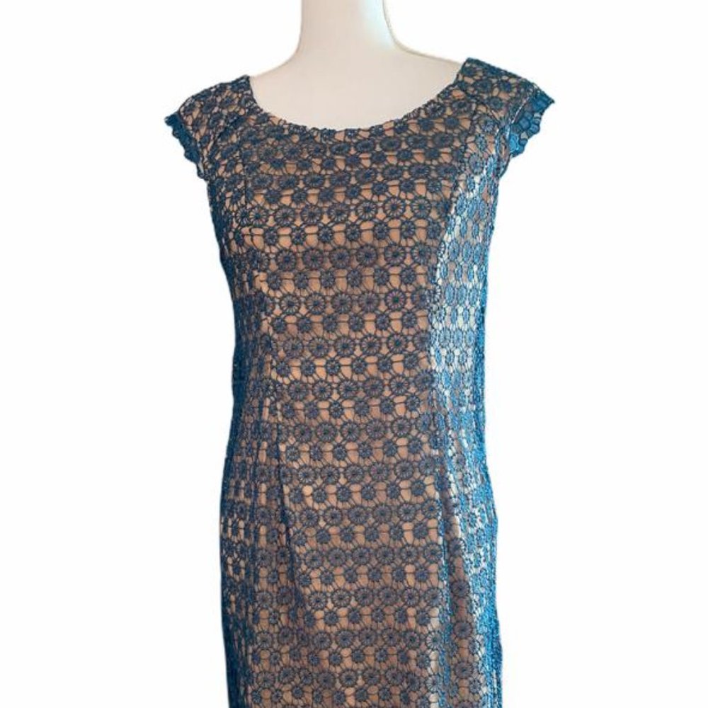 Adrianna Papell blue lace sheath dress  size 8